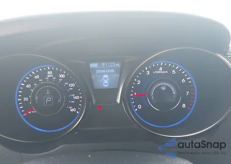 2013 Hyundai Genesis z USA, uszkodzony, nr VIN KMHHT6KD8DU094586